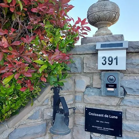Croissant De Lune Bed & Breakfast *