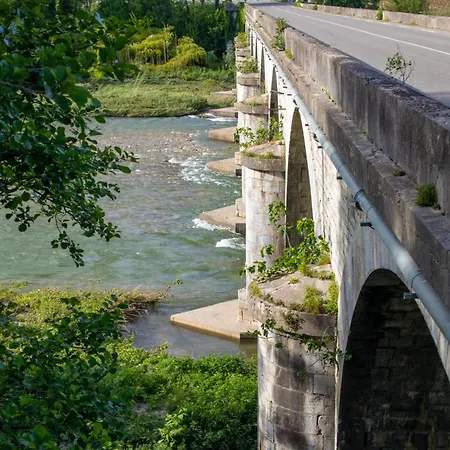 Croissant De Lune Couette-café 4*